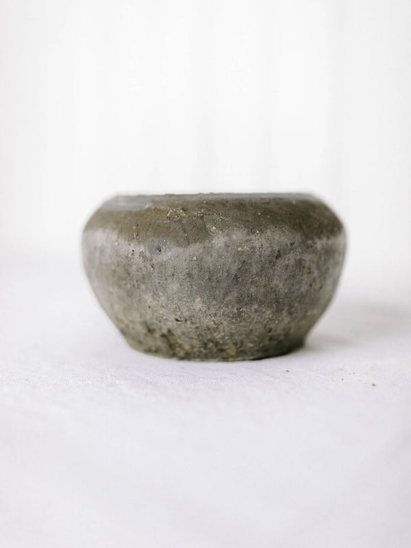 Andover Terra Cotta Farm Pots, Mossed Blackstone, 5.9"
