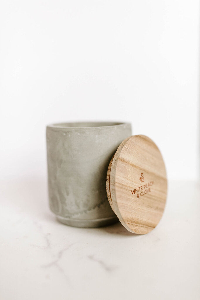 White Peach and Clove