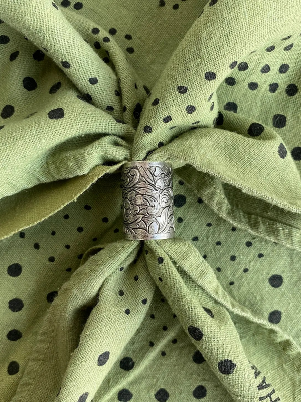 dogwood scarf slide
