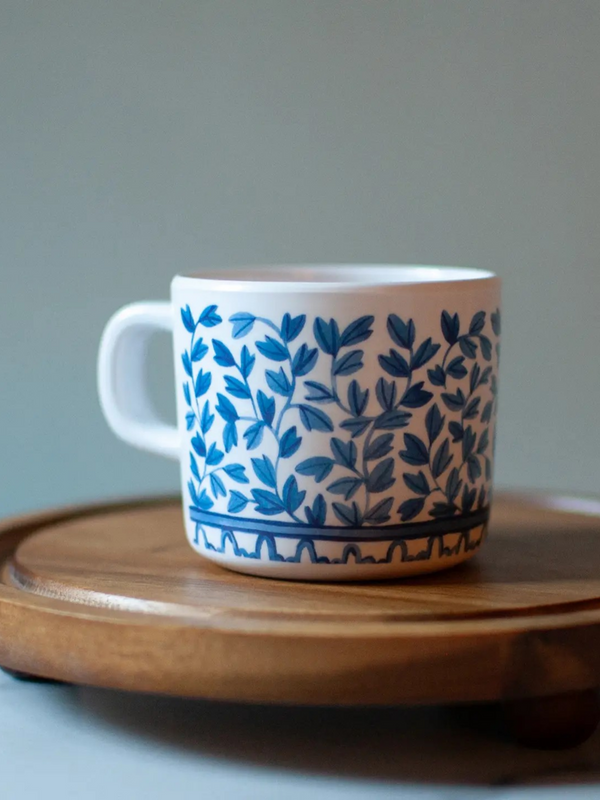 blue and white sippy cup