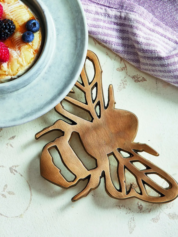 bee trivet