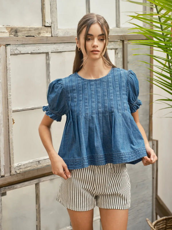 denim short sleeve A line pleated top
