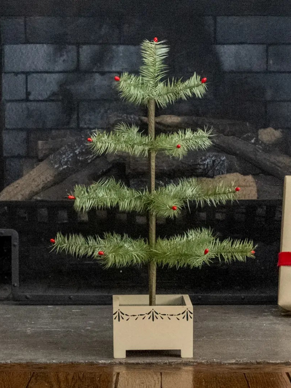 24" green feather tree