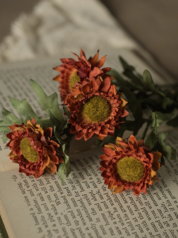 11" BURNT ORANGE STRAWFLOWER PICK