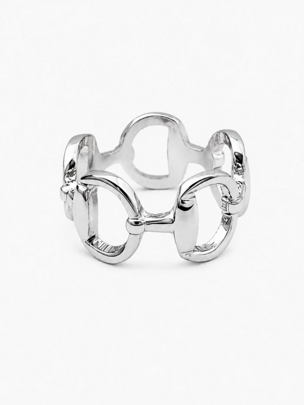 horsebit link statement band ring