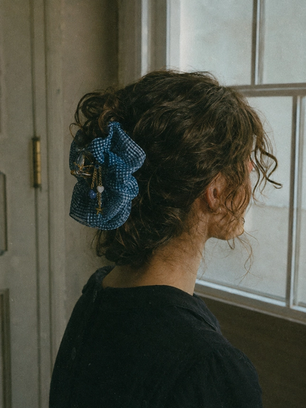 blueberry charm gingham mesh hair claw