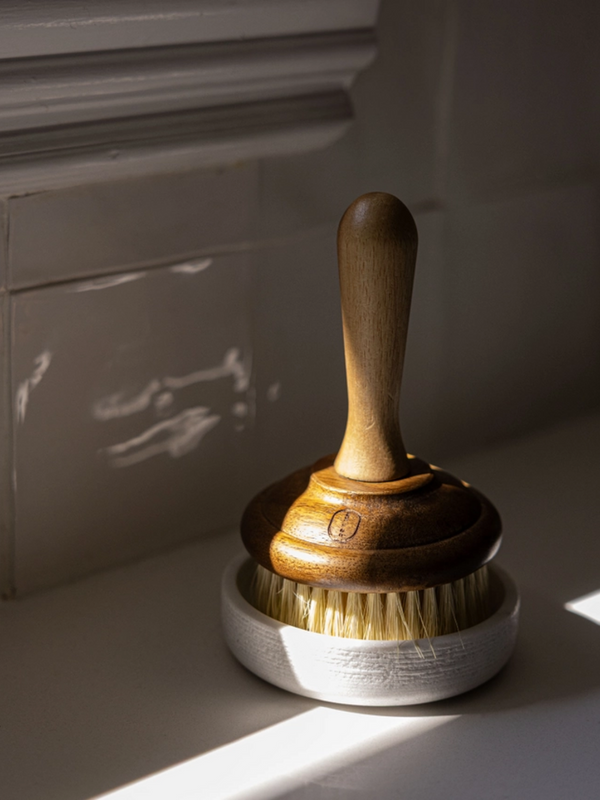 Dish Soap Scrub Brush