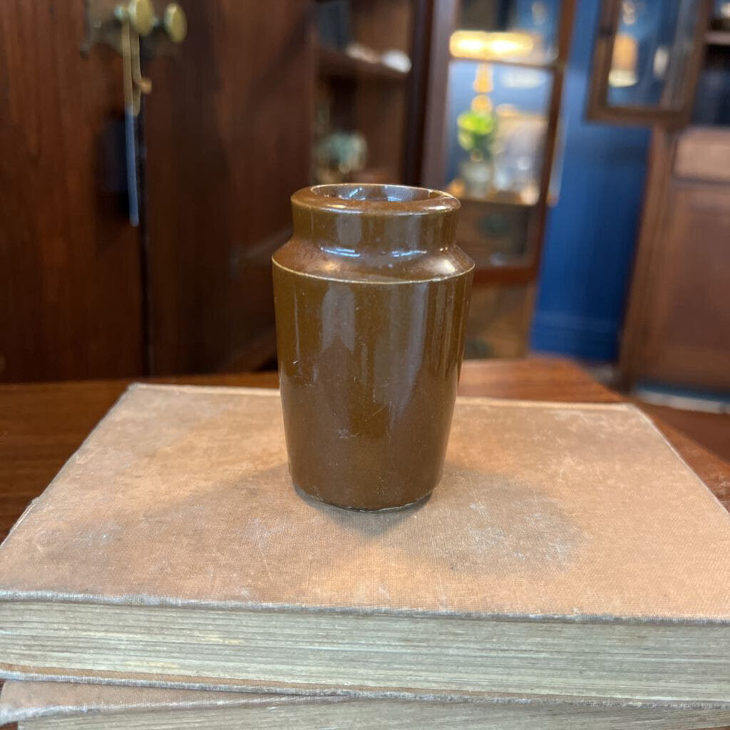 Small stoneware jar - brow glazed