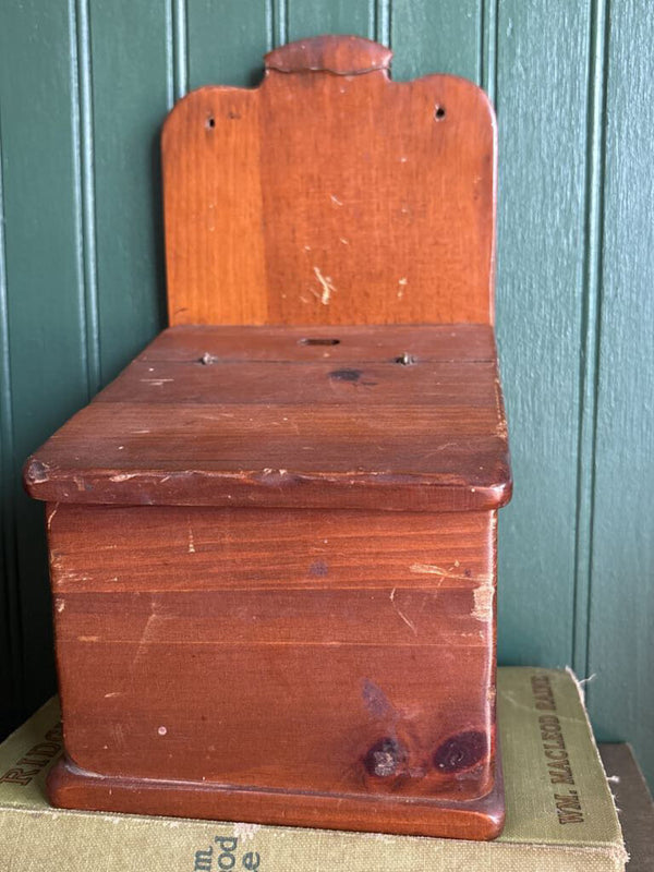 Wooden Country Style Box