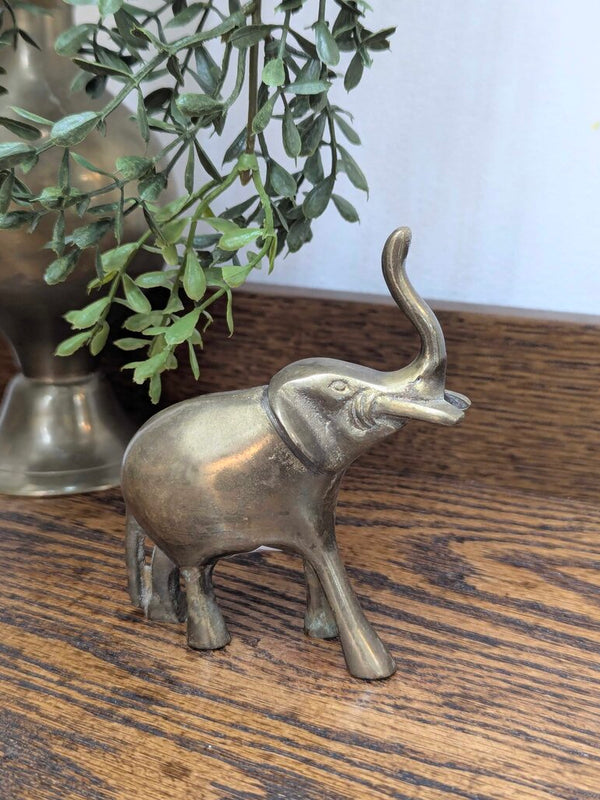 Vintage brass elephant 4"W x 4"H