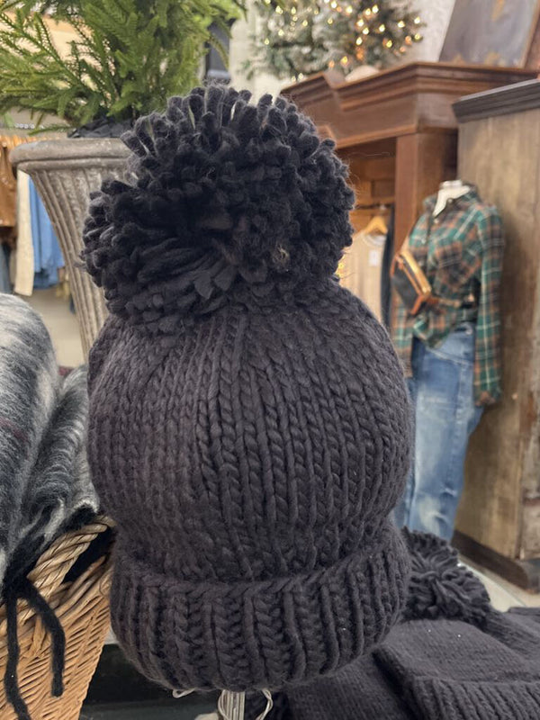 black hand knit basic pom pom hat