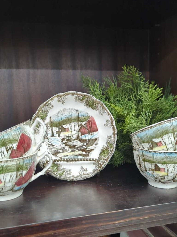 Johnson Bros. England The Ice House, cup & saucer set, 4 sets/8 pcs