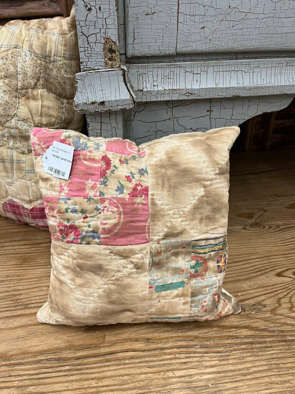 Heirloom quilted pillow (sm)