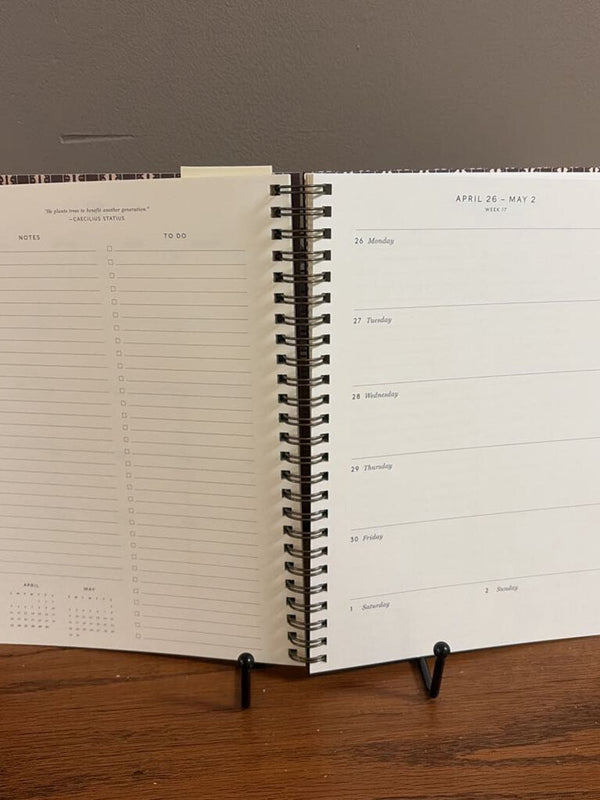 2027 Sage Hydrangea 12-Month Softcover Spiral Planner