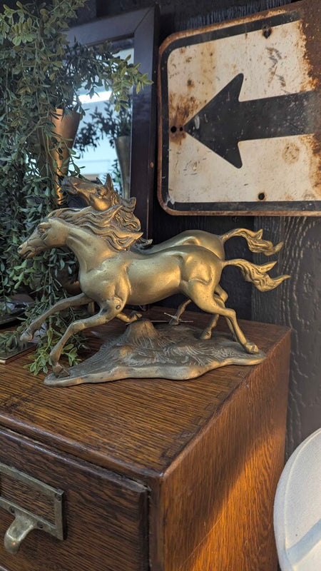 Vintage solid brass running wild horses, Korea