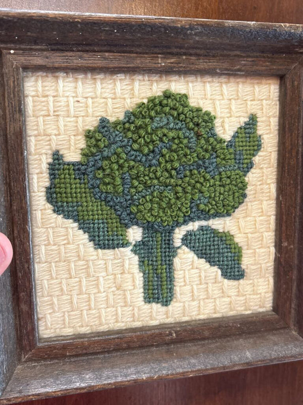 #602 Broccoli Needlepoint