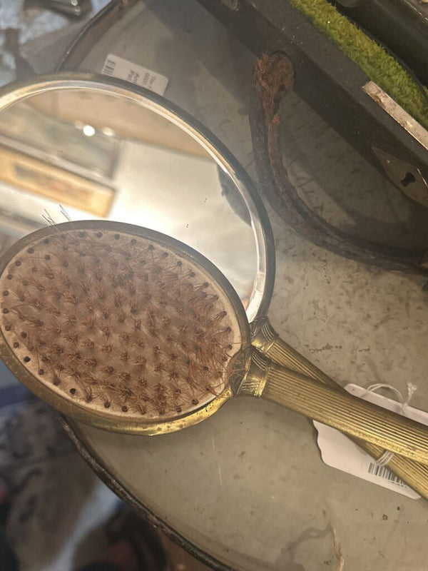 Beautiful Green vintage brush/set