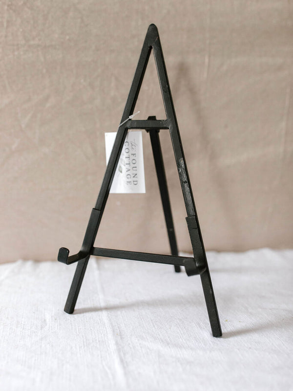 Iron Plate Stand