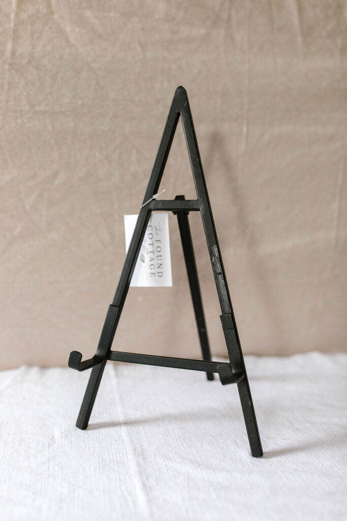 Iron Plate Stand