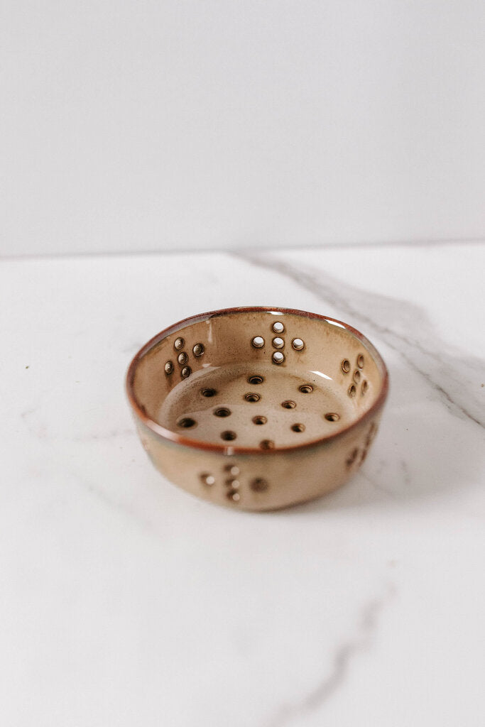 Tan Stoneware Berry Bowl