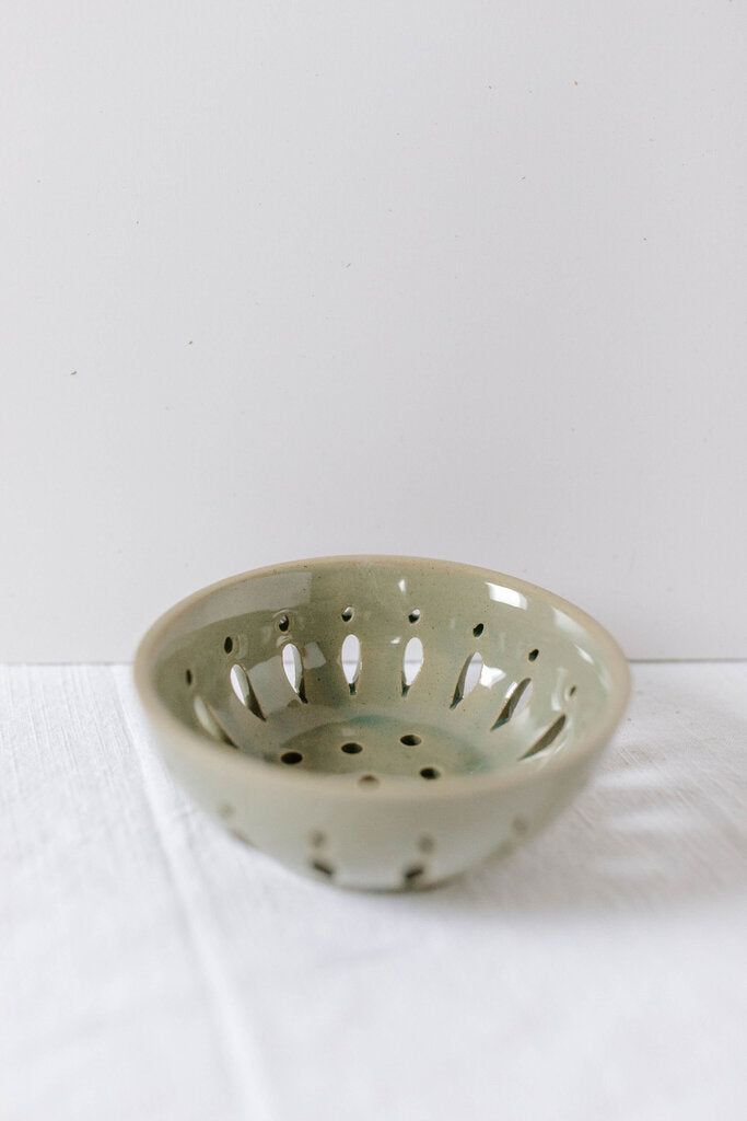 Stoneware Berry Bowl in Light Blue