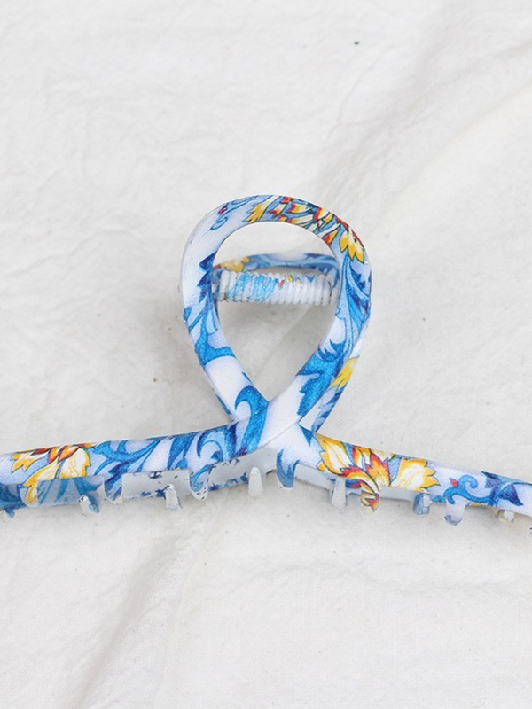 blue toile oval hair claw