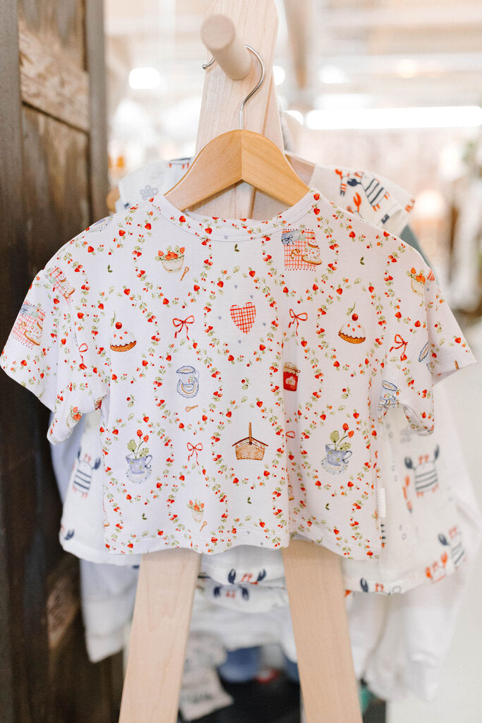 strawberry patch oversized summer set