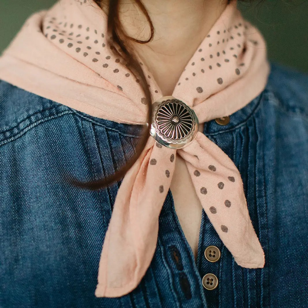 concho scarf slide (daisy)