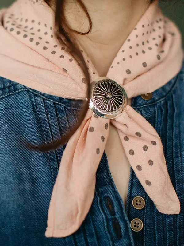concho scarf slide (daisy)