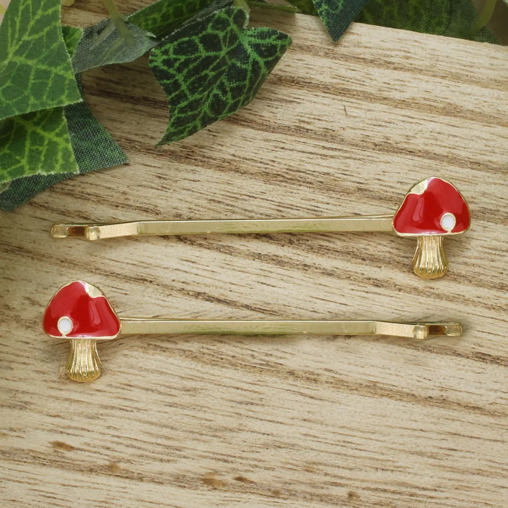 tiny toadstool bobby pin set