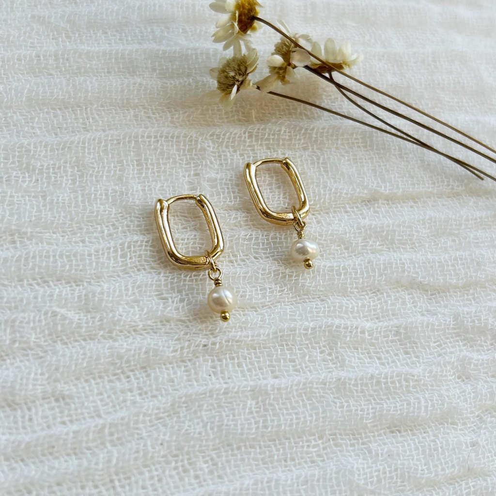 pearl charm oval hoops