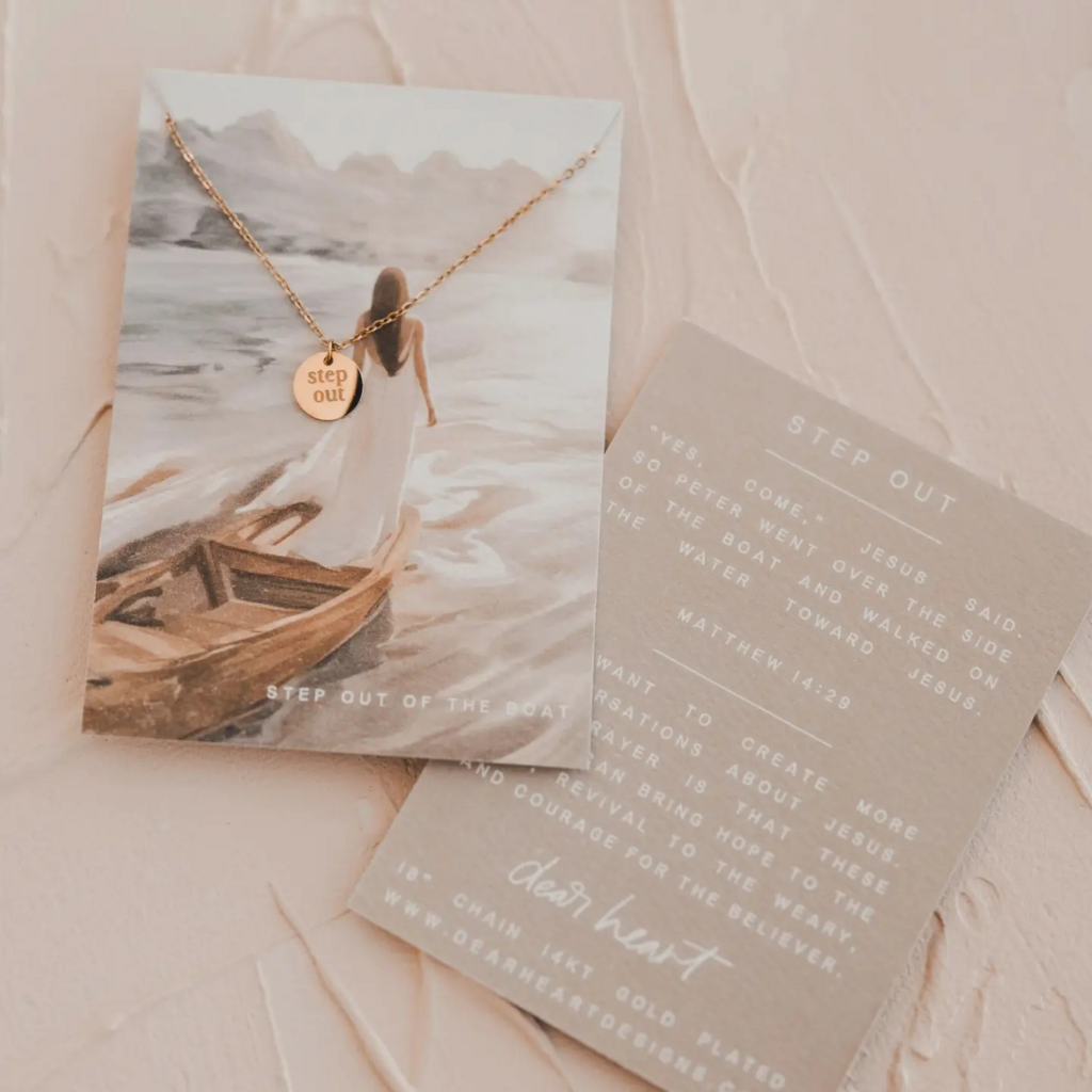 step out disc necklace