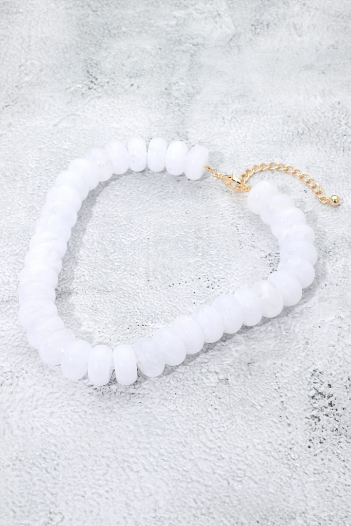 white marbled chunky resin disc statement necklace