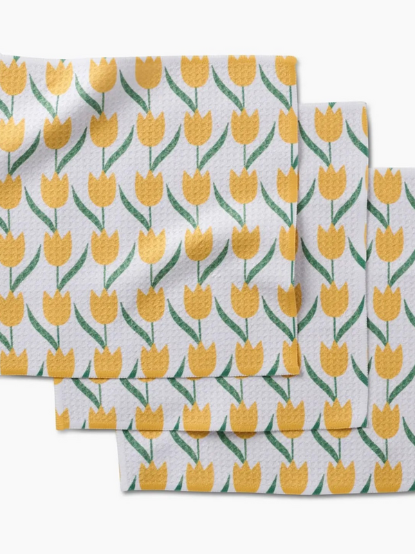 spring tulip dishcloth
