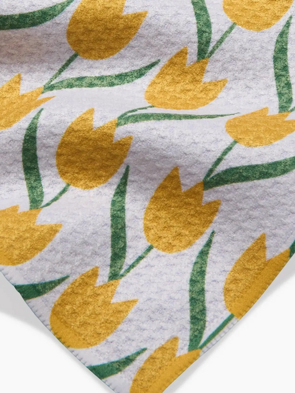 spring tulip dishcloth