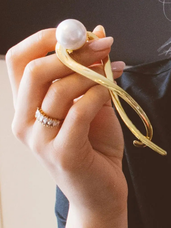 gold and pearl hair pin