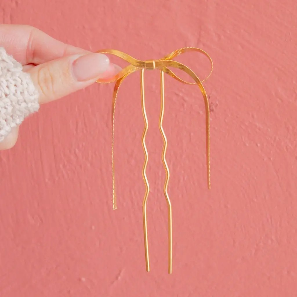 gold bow hair pin