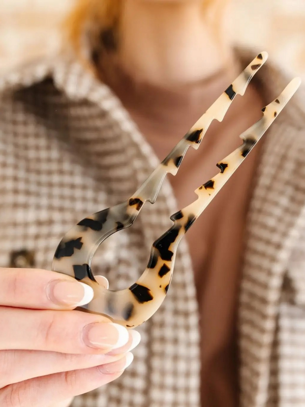 tortoise u shaped hair fork