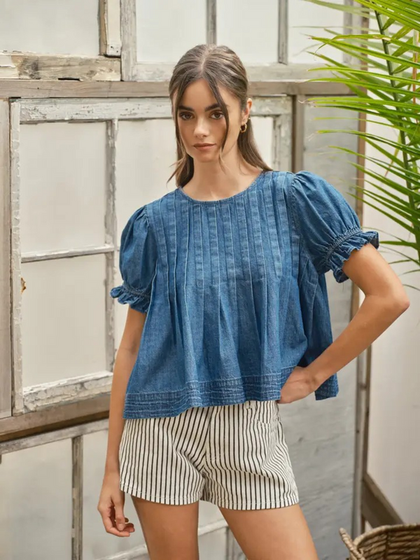 denim short sleeve A line pleated top