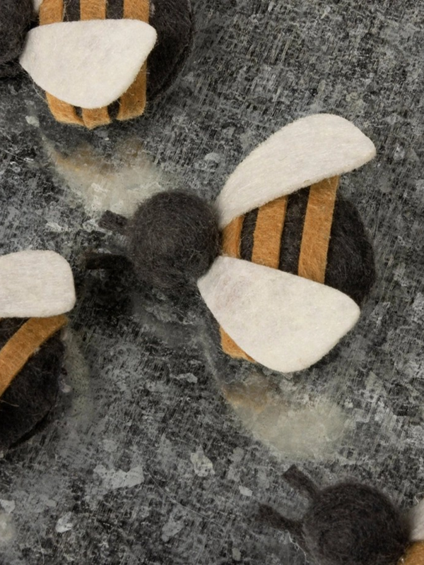 Felted Bees Magnet Set