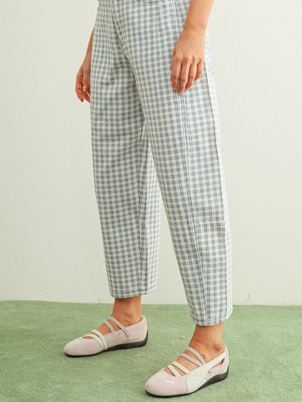 blue mini checker pattern barrel pants