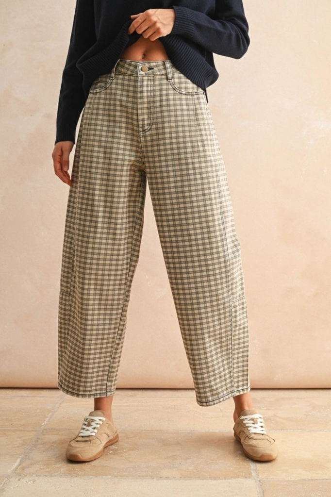 tan/brown mini checker pattern barrel pants