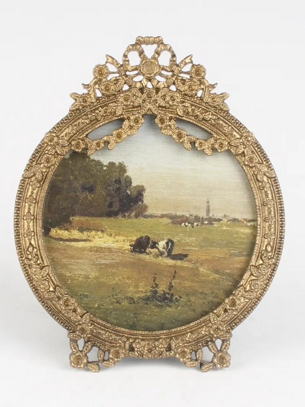 antique gold ornate round photo frame