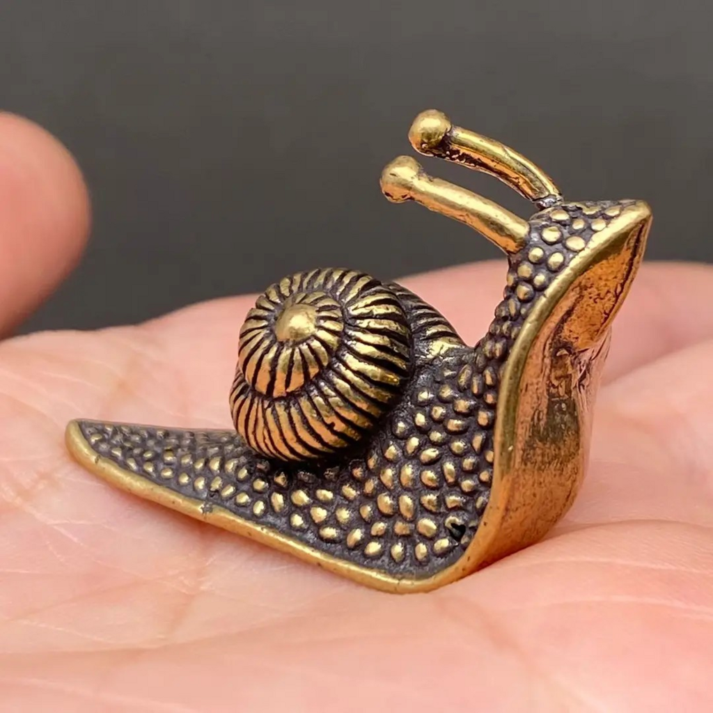 small shell brass snail surface decor