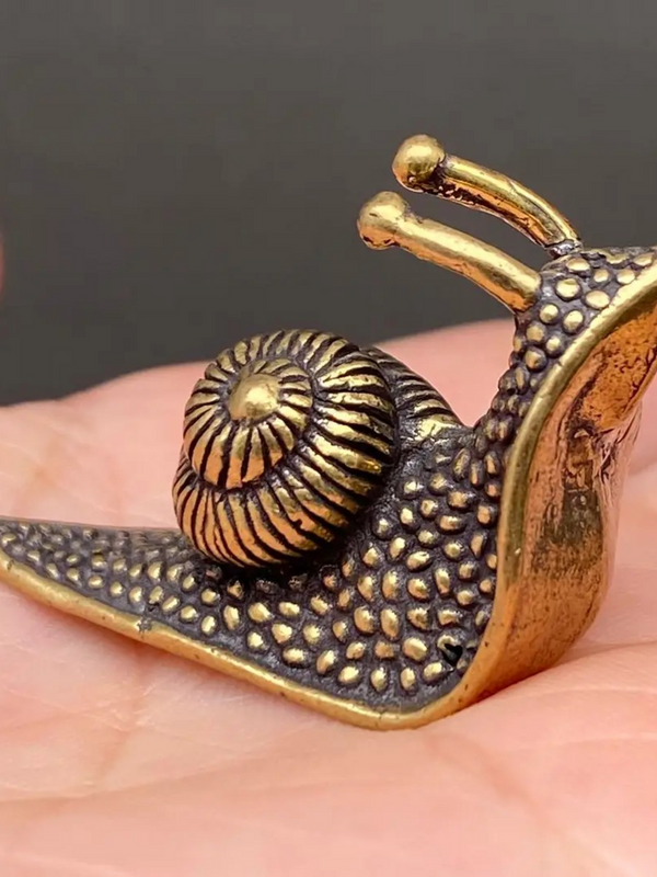 small shell brass snail surface decor