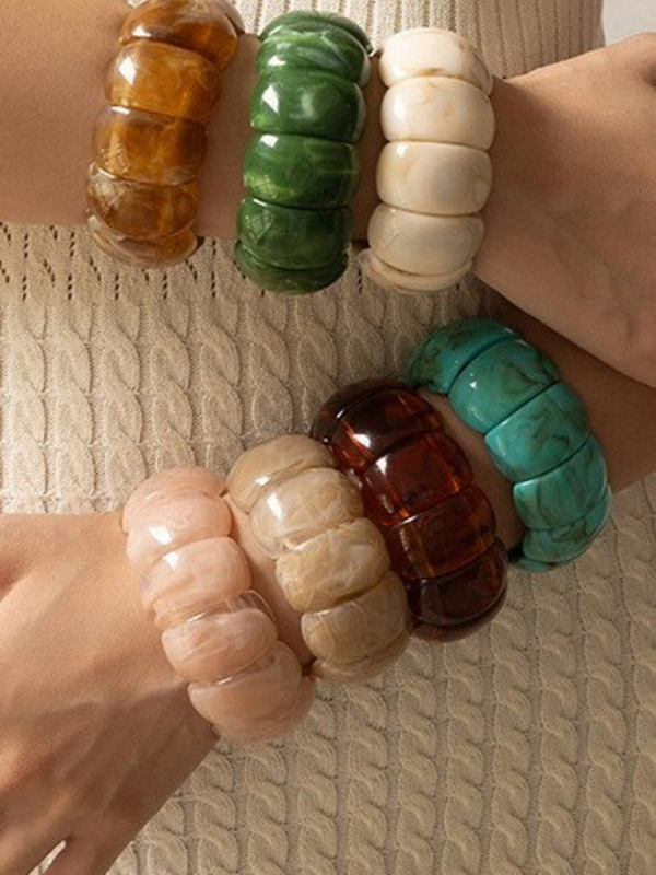 Color block stretch cord bracelet