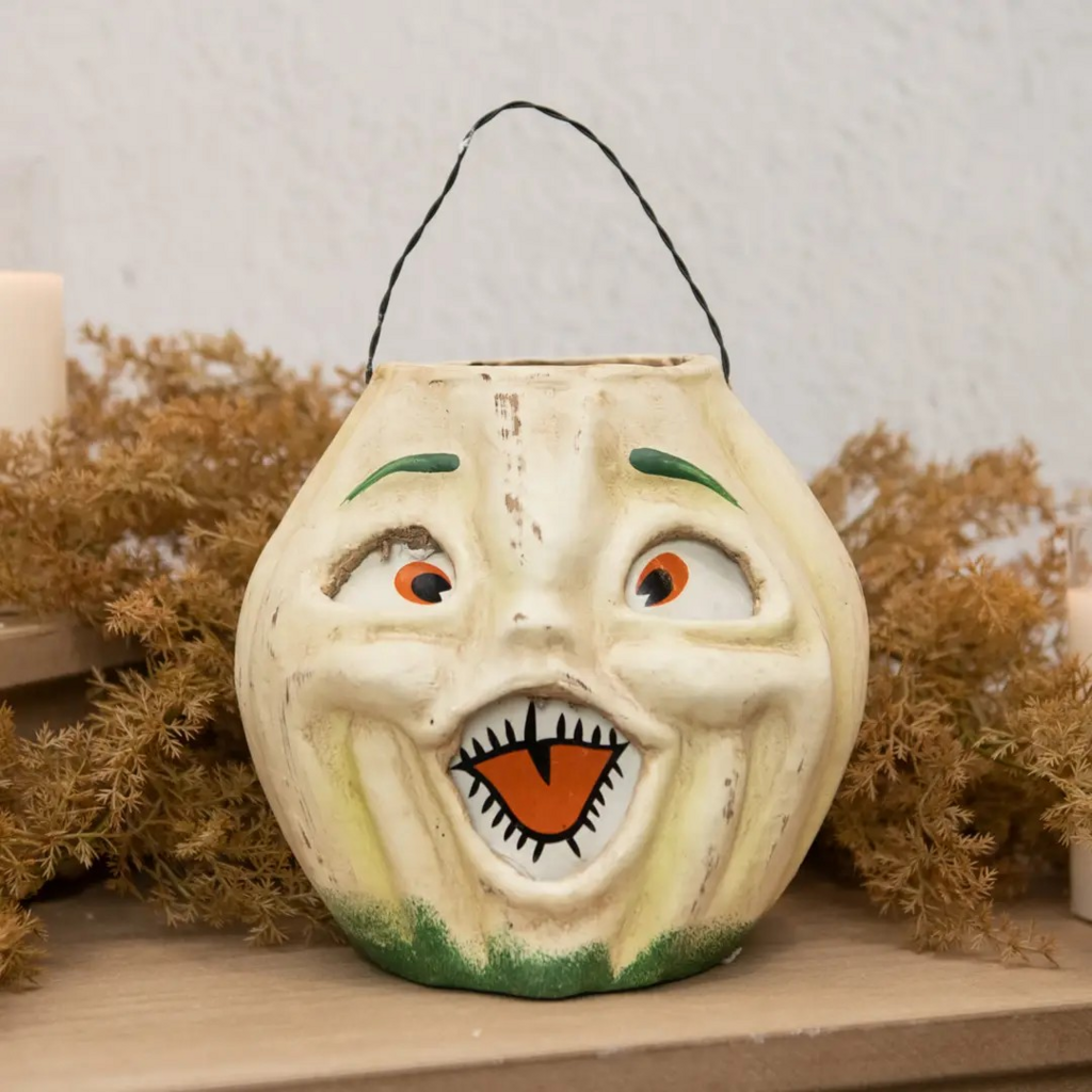 7" white jack o lantern choir boy