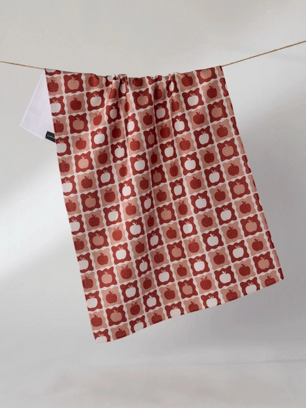 apple quilt tea towel
