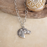 silver tone sculpted horse pendant necklace