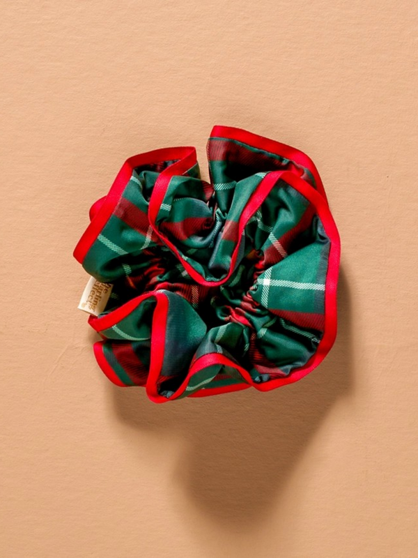 evergreen plaid Ruffle Up Scrunchie